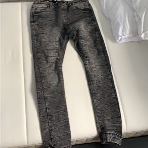 They’re too small on me they’re black and gray